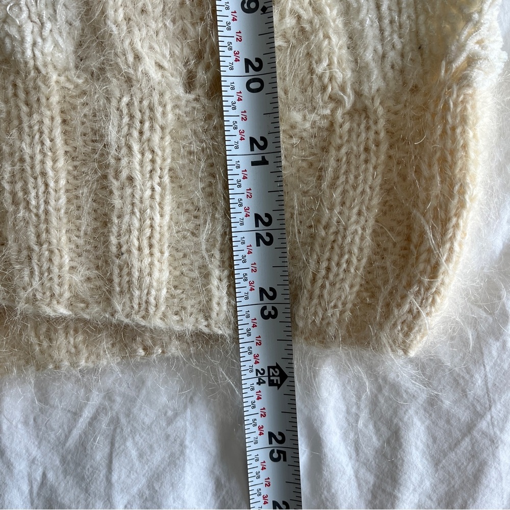 Vintage Evan Picone Cream Cable Knit Cardigan - Picture 7 of 8